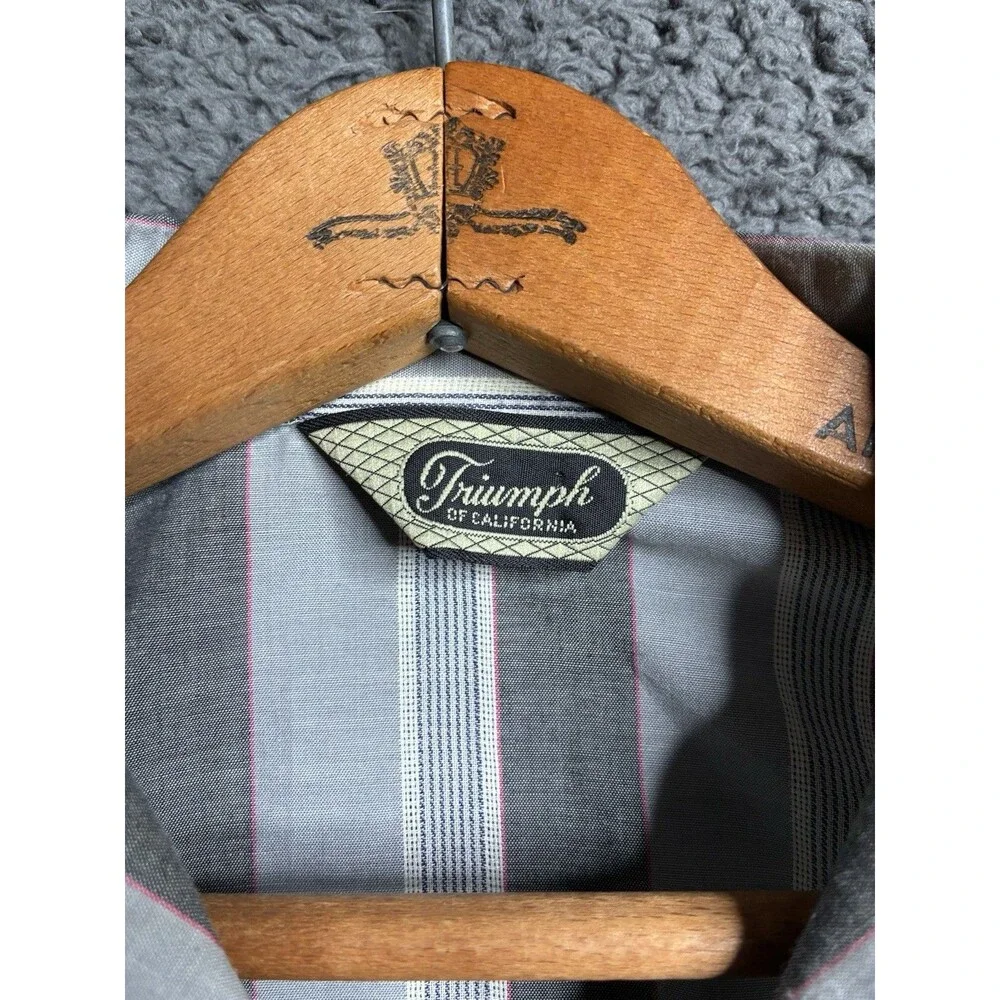 Vintage 70s Camp Shirt Triumph California Men’s Small Lightweight Cat Eye Button